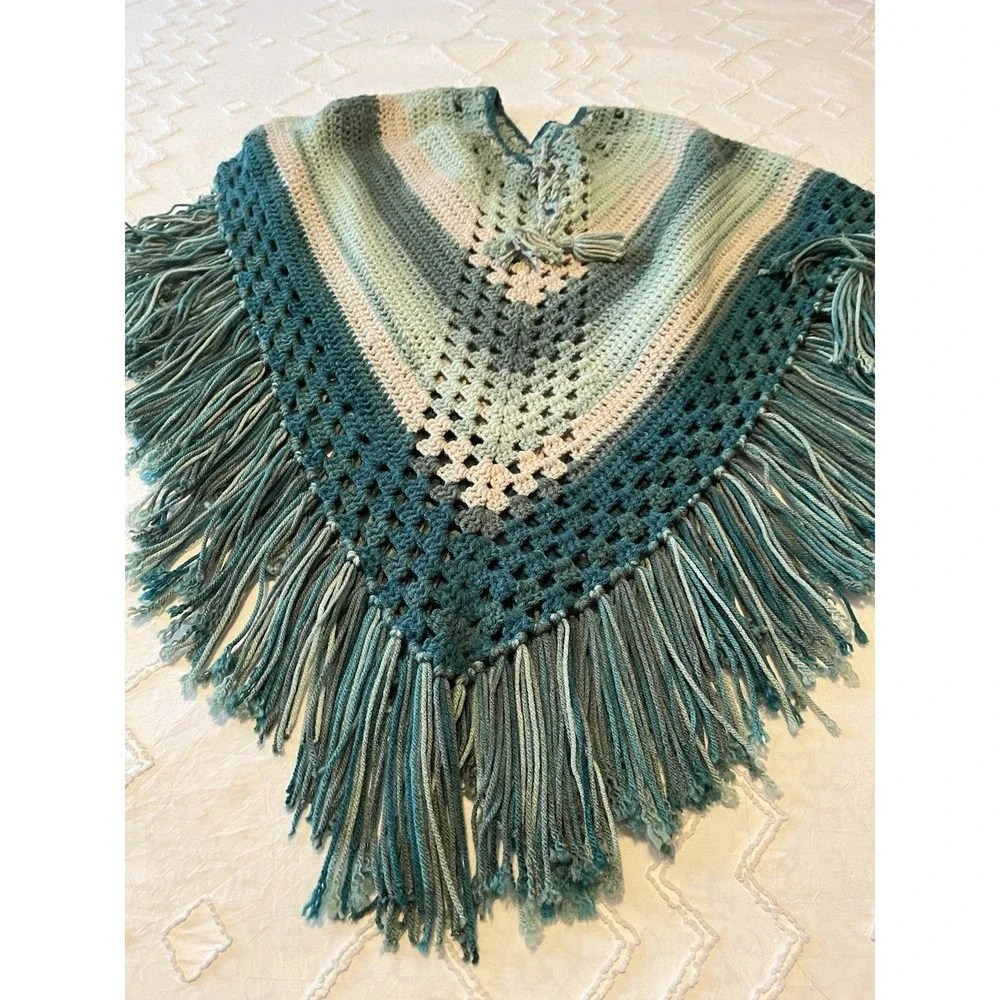 Vintage Handmade Crochet Poncho Fringe Boho Retro Hippie Festival Granny Core
